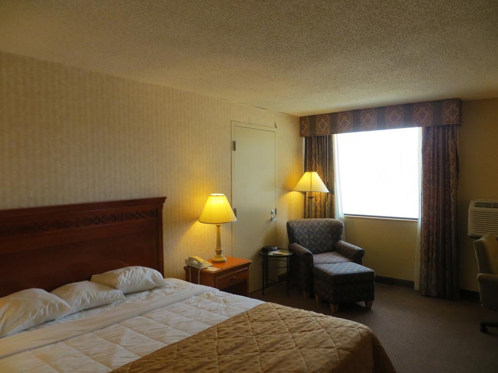 Gateway Hotel Dallas Park Central Kamer foto