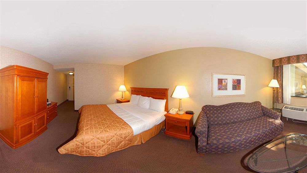 Gateway Hotel Dallas Park Central Buitenkant foto