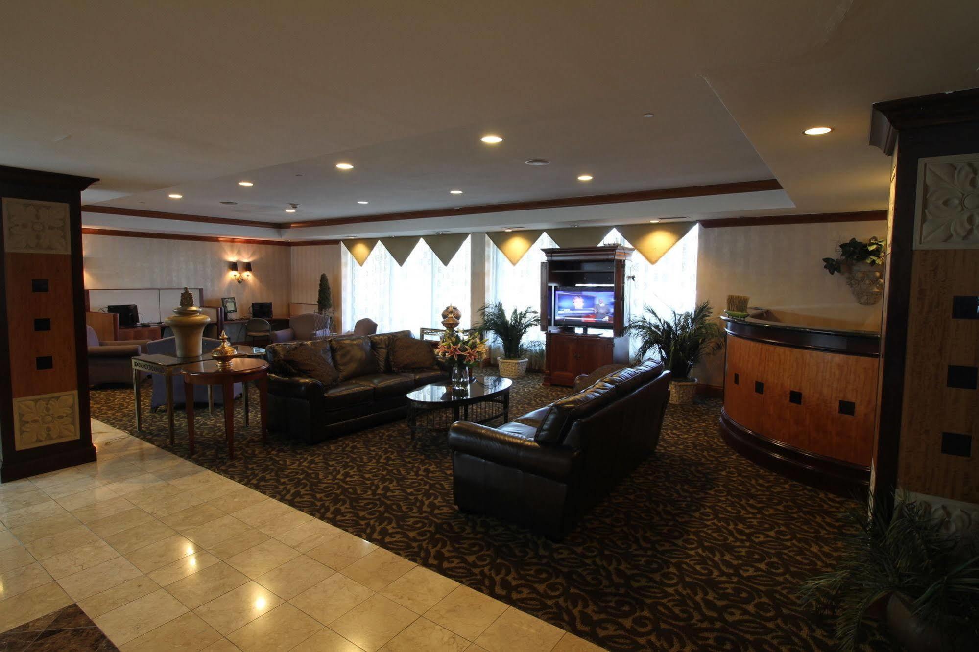 Gateway Hotel Dallas Park Central Buitenkant foto